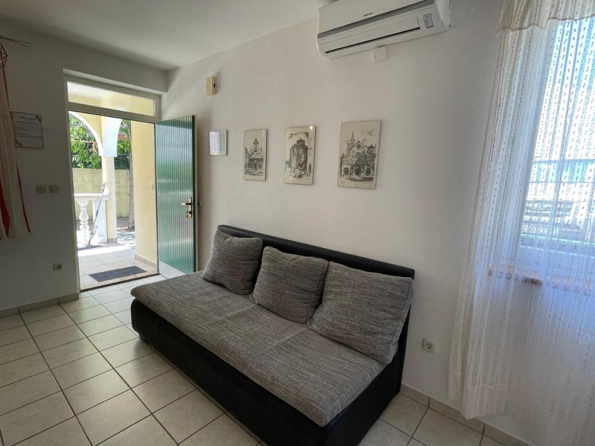 Apartments Antonija Punta Skala Next To Falkensteiner Resort Petrčane Zewnętrze zdjęcie