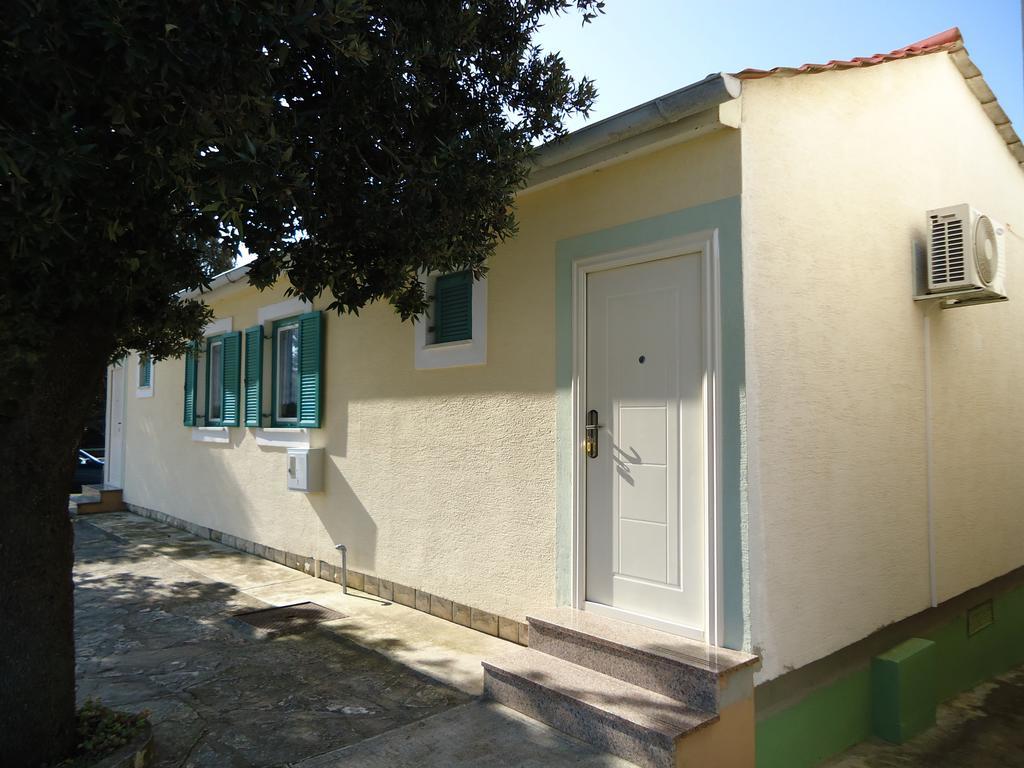 Apartments Antonija Punta Skala Next To Falkensteiner Resort Petrčane Zewnętrze zdjęcie