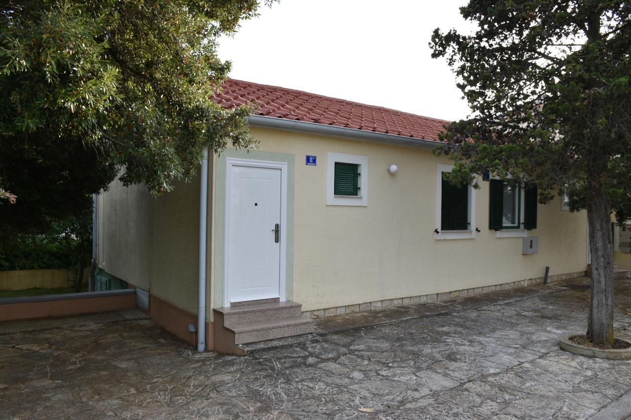 Apartments Antonija Punta Skala Next To Falkensteiner Resort Petrčane Zewnętrze zdjęcie